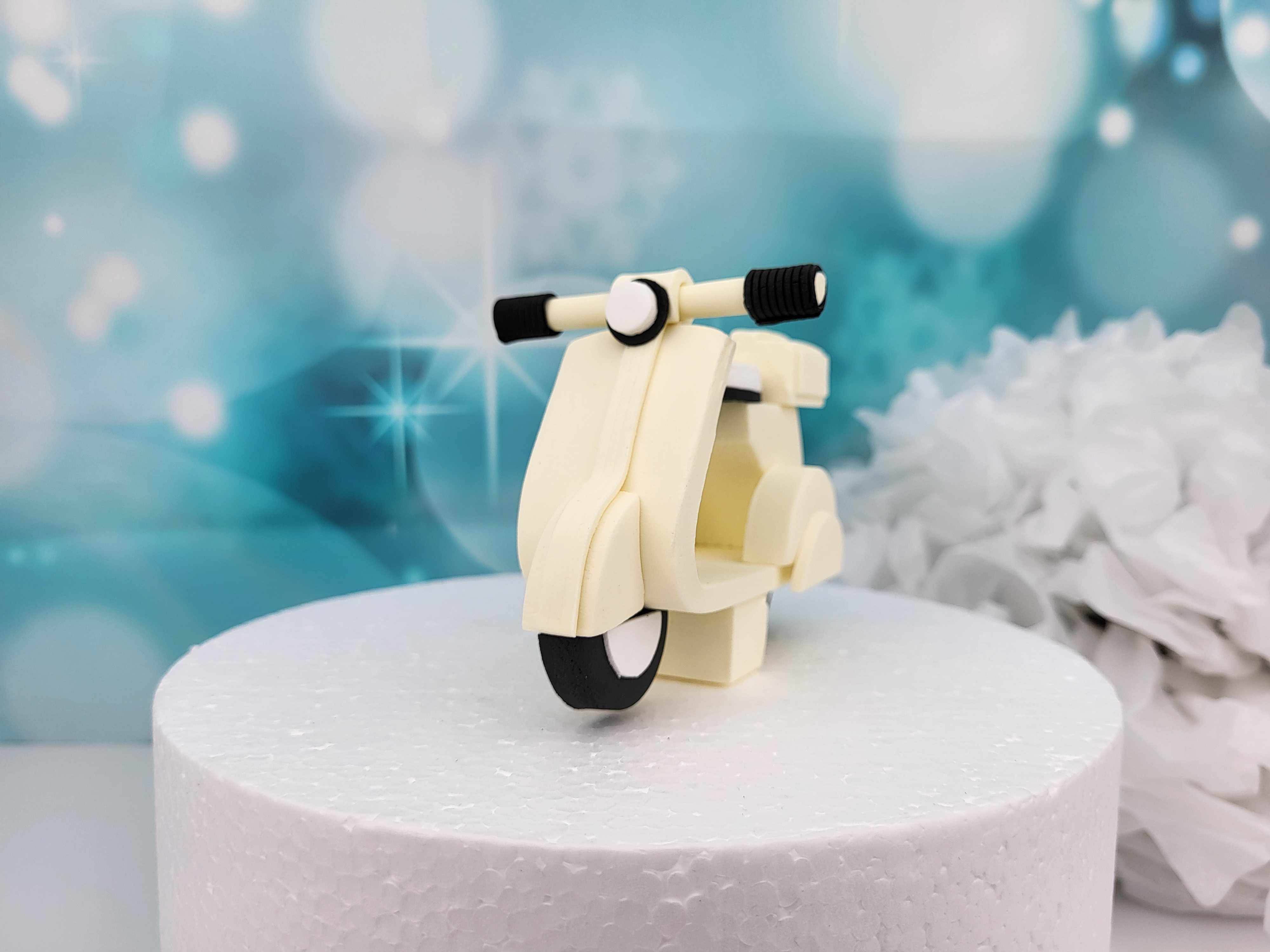 Tortenfigur Vespa Roller