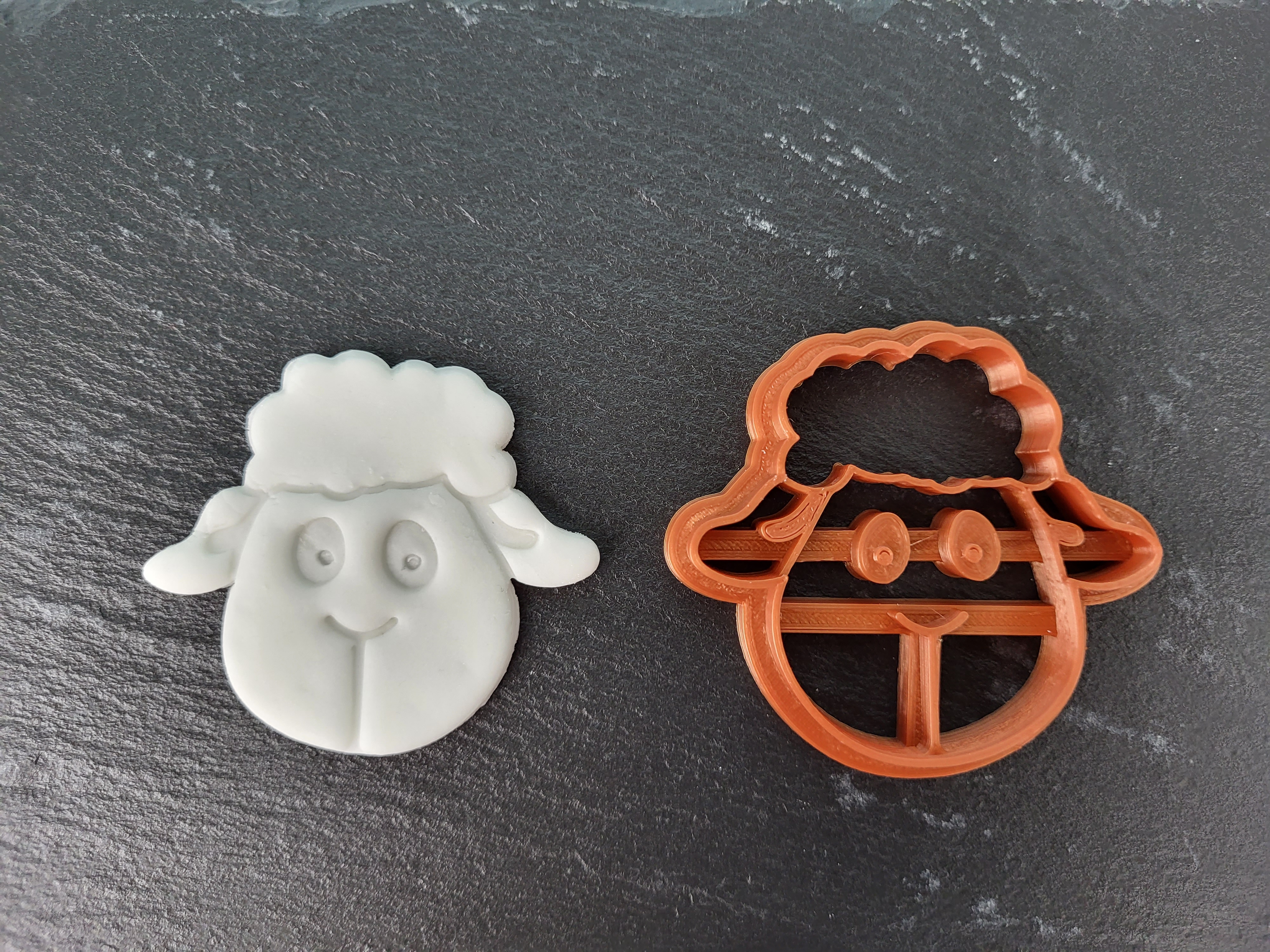 Ausstecher Schaf mit Prägung