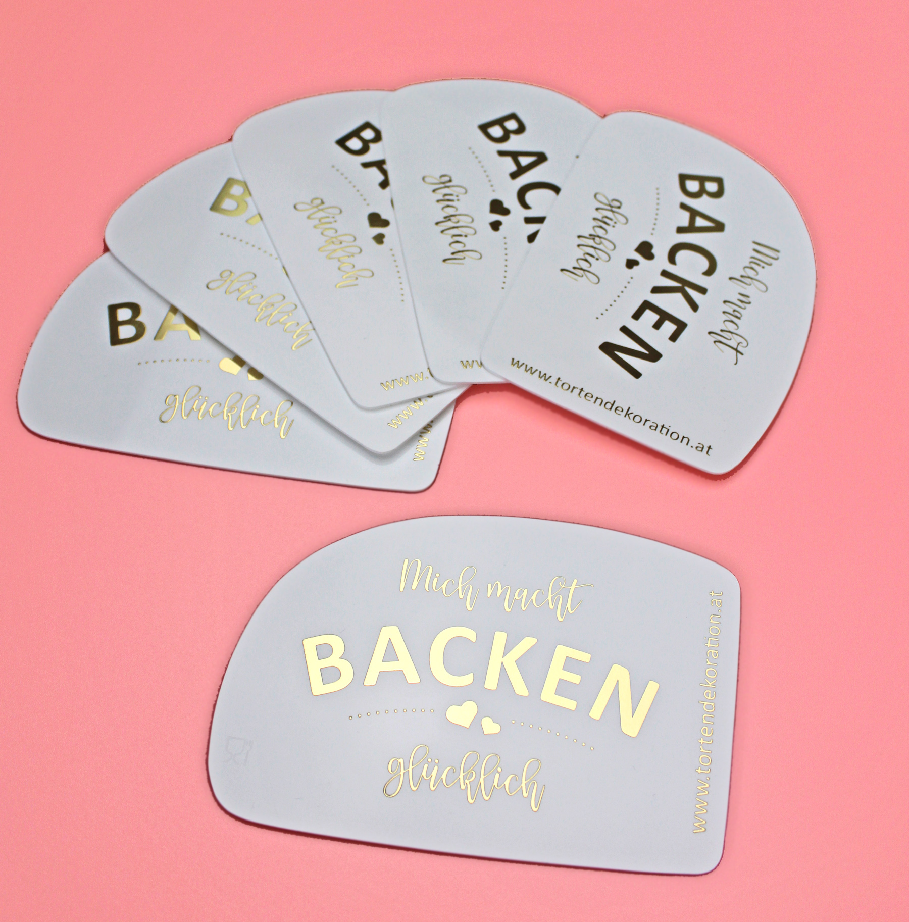 Teigschaber "Mich macht backen glücklich" weiß/gold